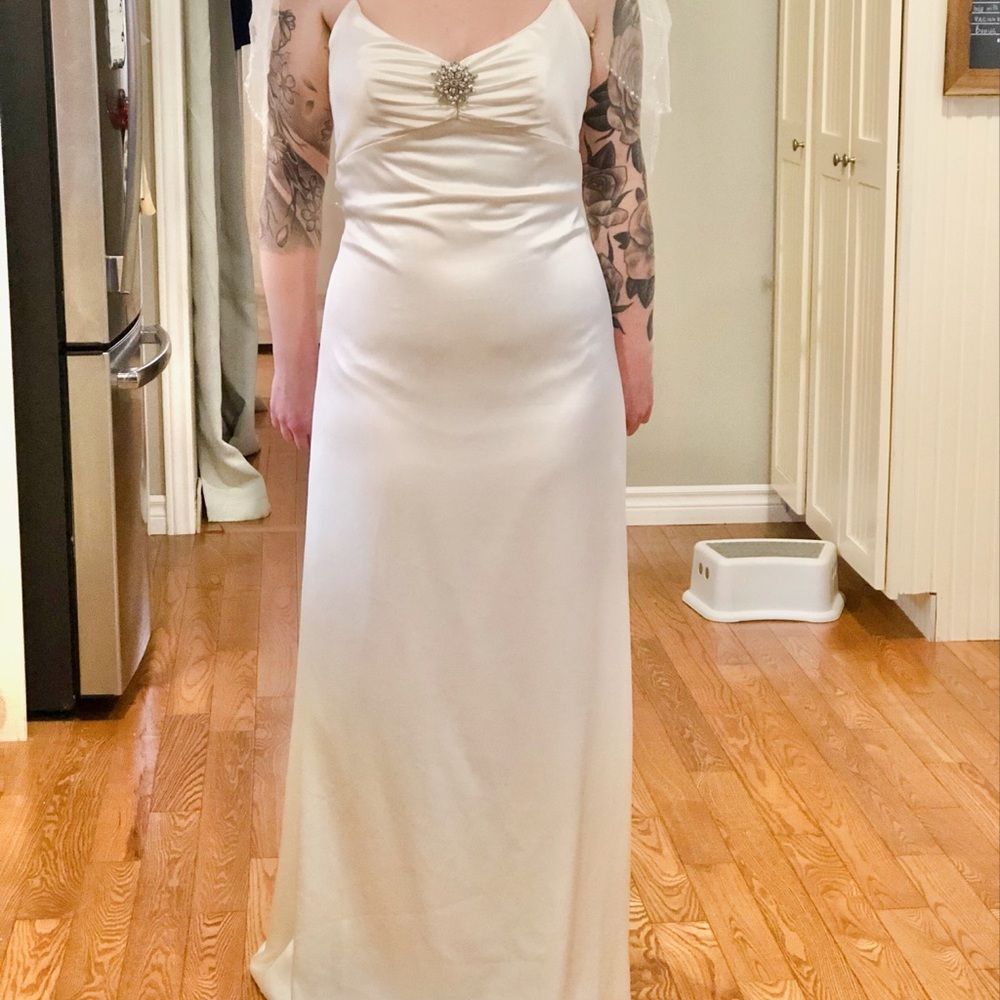Alfred Sung ivory Wedding dress